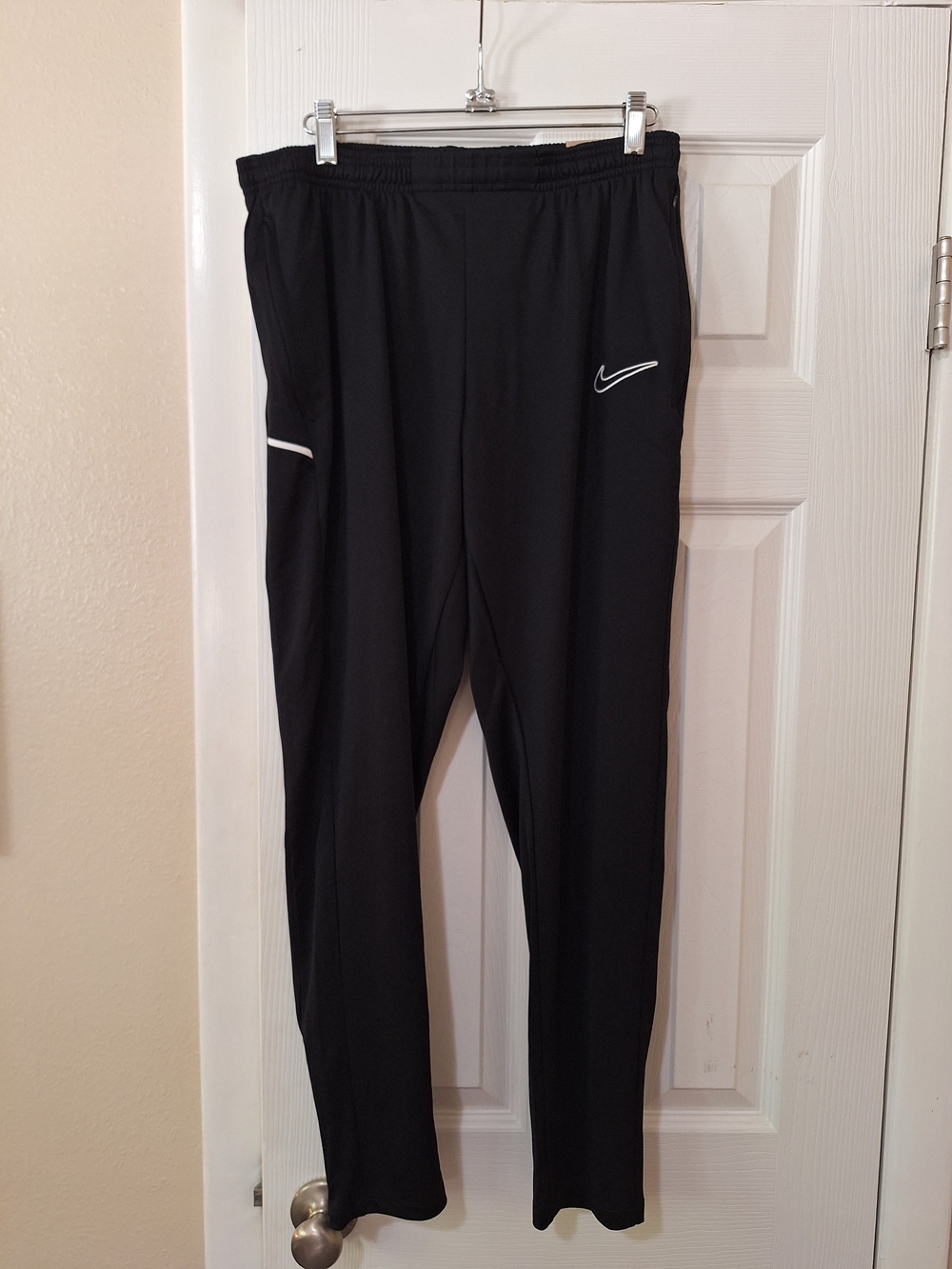 NWT Nike Academy Women's Dri-FIT Soccer Pants Size Medium
